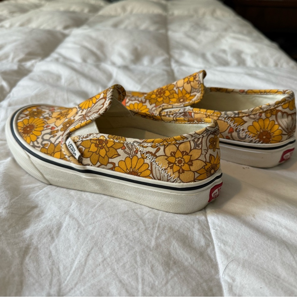 Vans Ultracush slip on yellow floral shoes
